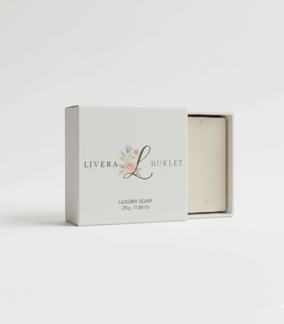 Livera Buklet markasına ait, 25 gramlık, beyaz kutu içinde sunulan lüks otel sabunu.
