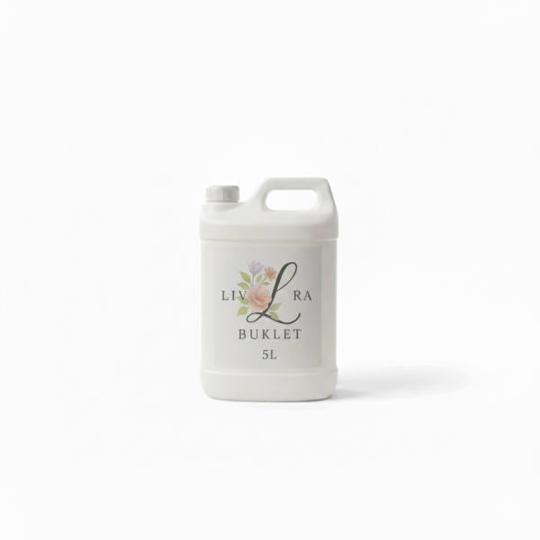 Livera Buklet 5L Profesyonel Saç Kremi bidonu, beyaz arka plan üzerinde, temiz ve şık bir görünümle.