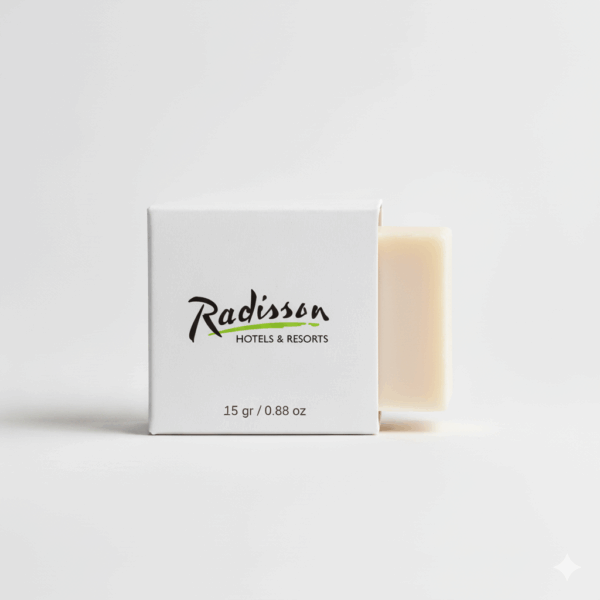Radisson Hotels markasına ait, 15 gramlık, beyaz kutu içinde sunulan otel sabunu.